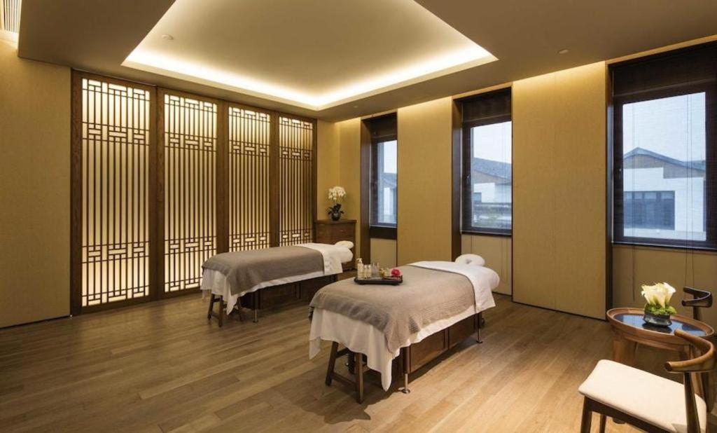 Ahn Luh Zhu Jia Jiao Hotel Shanghai Exterior foto