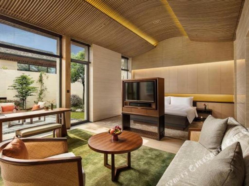 Ahn Luh Zhu Jia Jiao Hotel Shanghai Exterior foto
